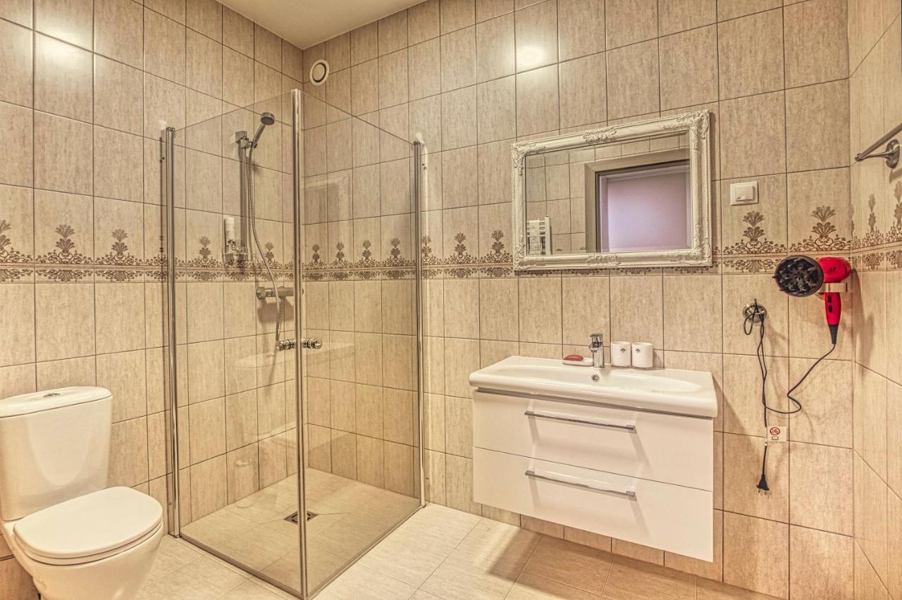 Vilhelmhaus Hotel Dėdeliškės Eksteriør billede